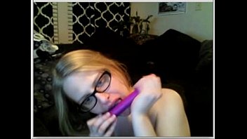 horny blonde masturbates sexved on chat - jjshows.com 