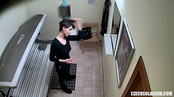 sexy short haired girl on www 3gp king movie com hidden camera 