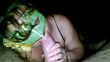 milf wwxw in green mask licks and sucks thick cock 