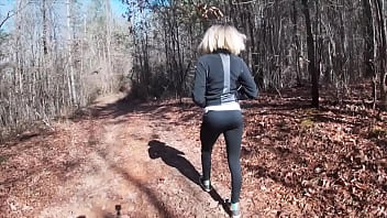 quick hike girl fuck boy in the woods 