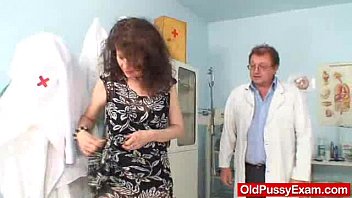 unshaven youijzz pussy extreme karla visits a doc 