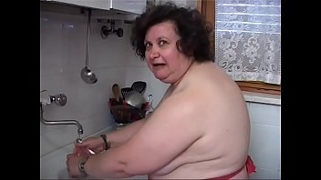 old fat woman would like b eg a cock 