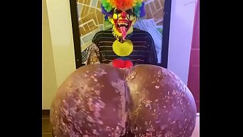 victoria cakes give gibby the clown boobsimage a great birthday present 