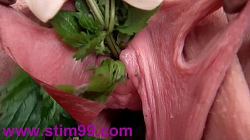 porn vedeos com nettles in peehole urethral insertion nettles and fisting cunt 