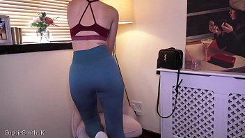 sporty sexy video player hd girl sits on your face and controls your orgasm 
