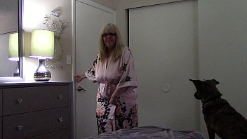 virtual videosxx sex- stepmom catches stepson masturbating isabel evanz 