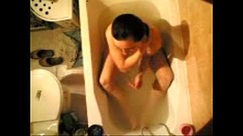 sexgirls hidden cam hairy wife in bathtub 