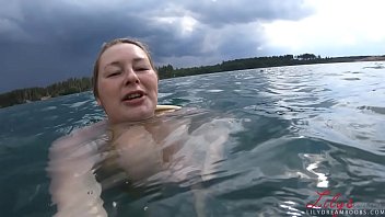 huge simple sex videos tits in bikini 